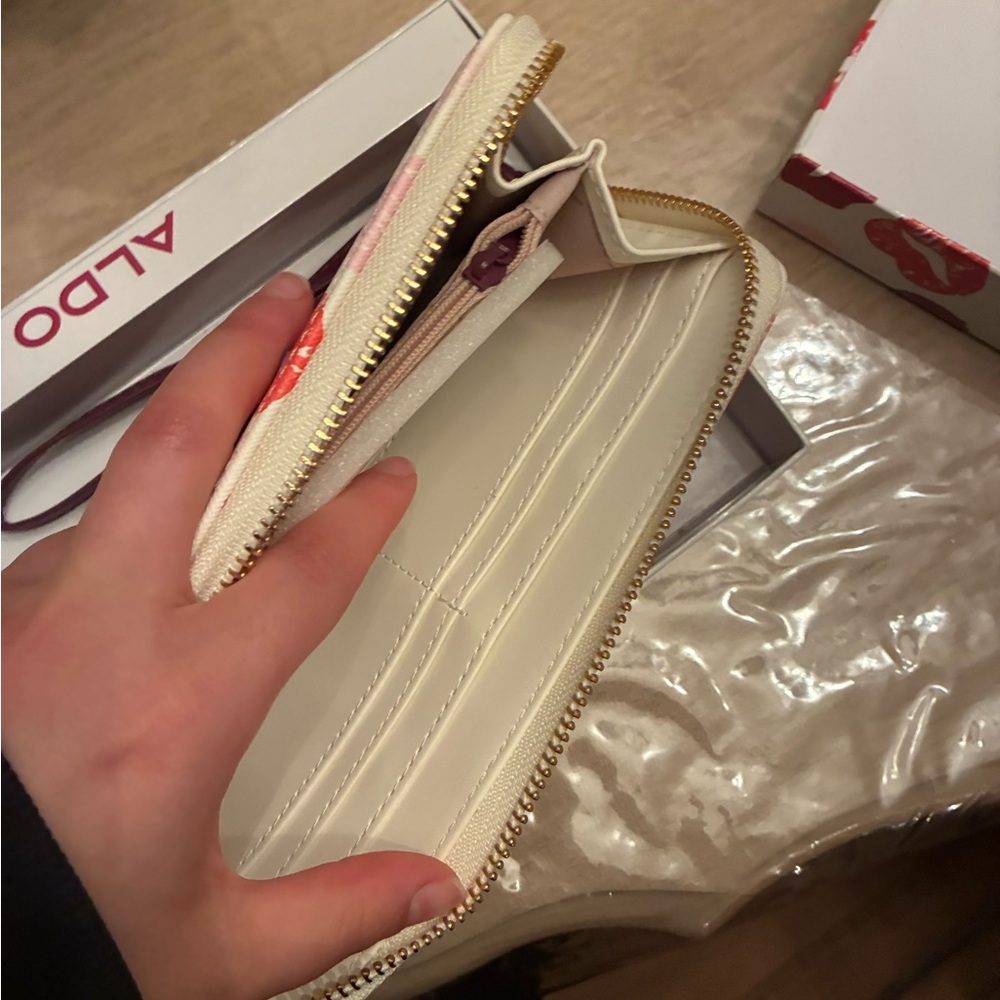 Aldo Cream and Red Lip Print Clutch - Picture 4 of 5